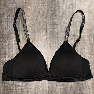 💞 Big Girls & Women’s Size 32A Black & Silver Glitter Wire Free Bra